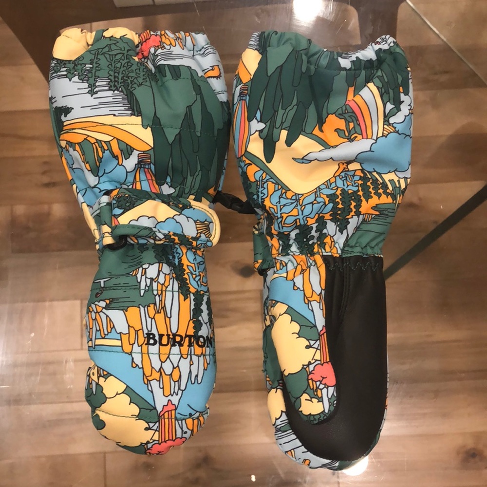 Burton Toddler Mittens NEVER USED